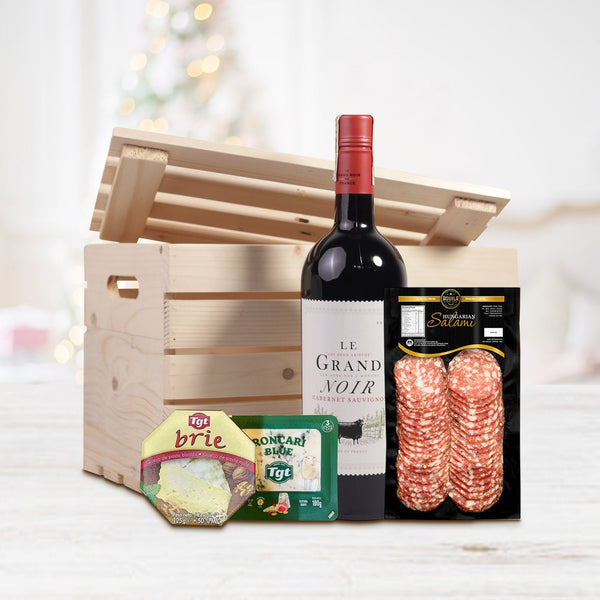 Christmas Basket - Cheese & Wine (HG45)