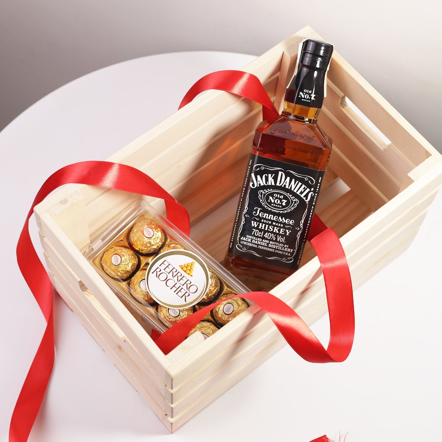 Christmas Basket - Whiskey & Chocolate (HG47)